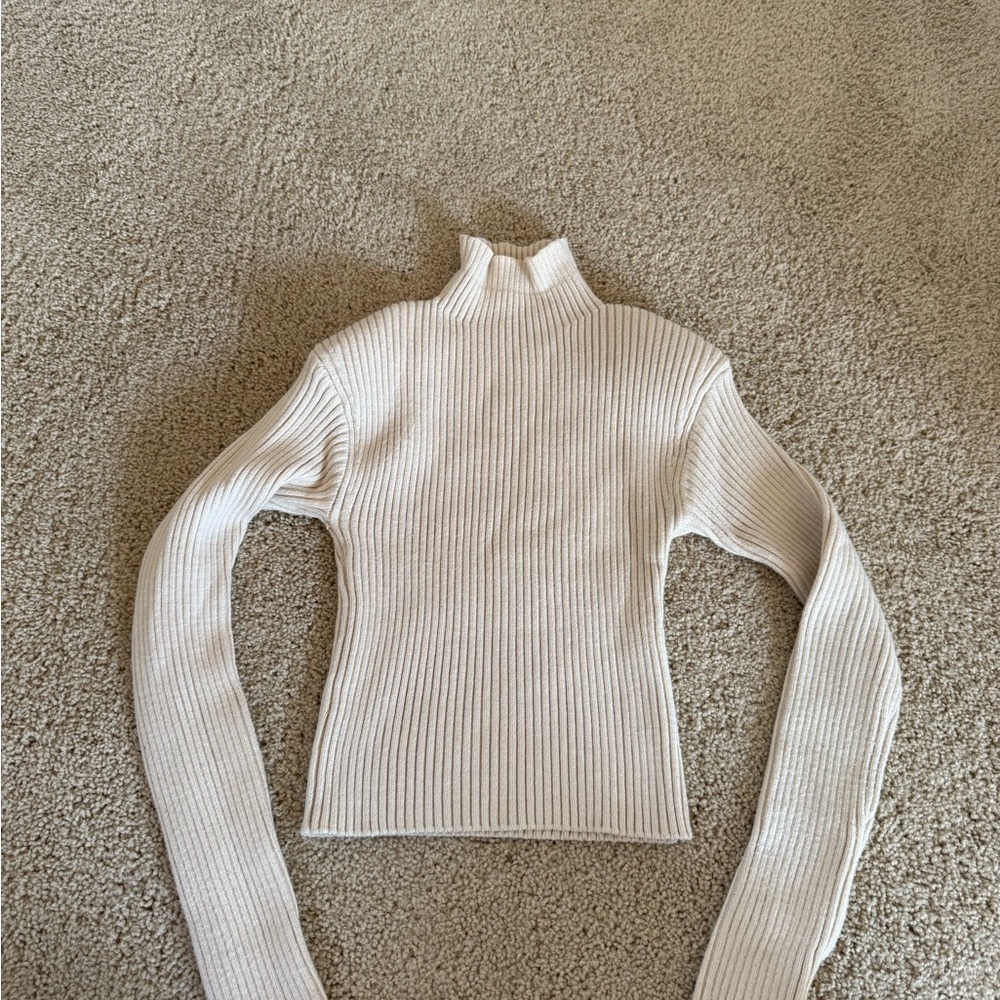 Zara Cream Ribbed Turtleneck Sweater with removable shoulder pads